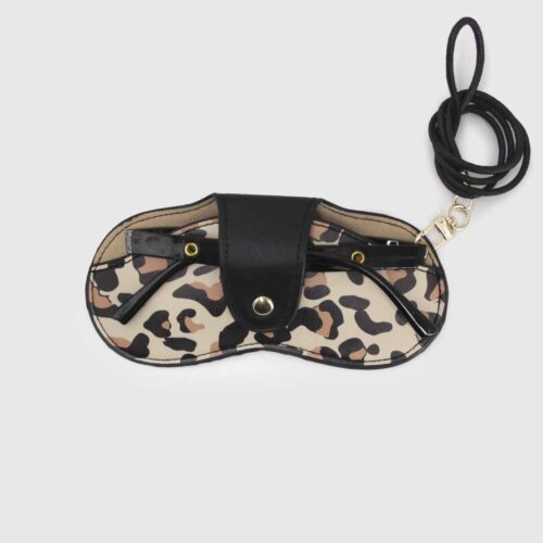 Estuche animal print con colgante para lentes