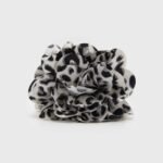 Hair clip flor de tela Gris